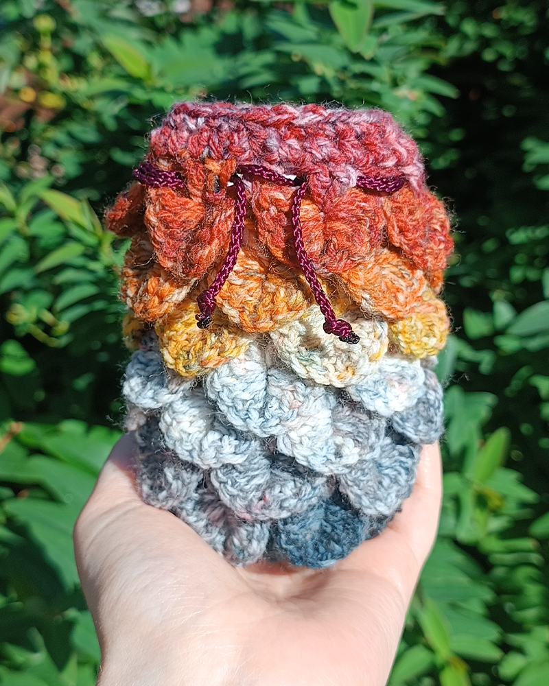 Small dragon scale dice drawstring bag