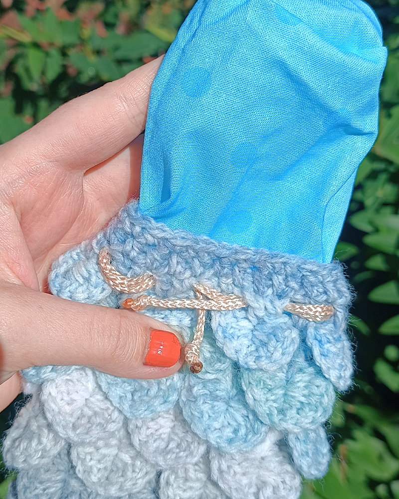 Small dragon scale dice drawstring bag