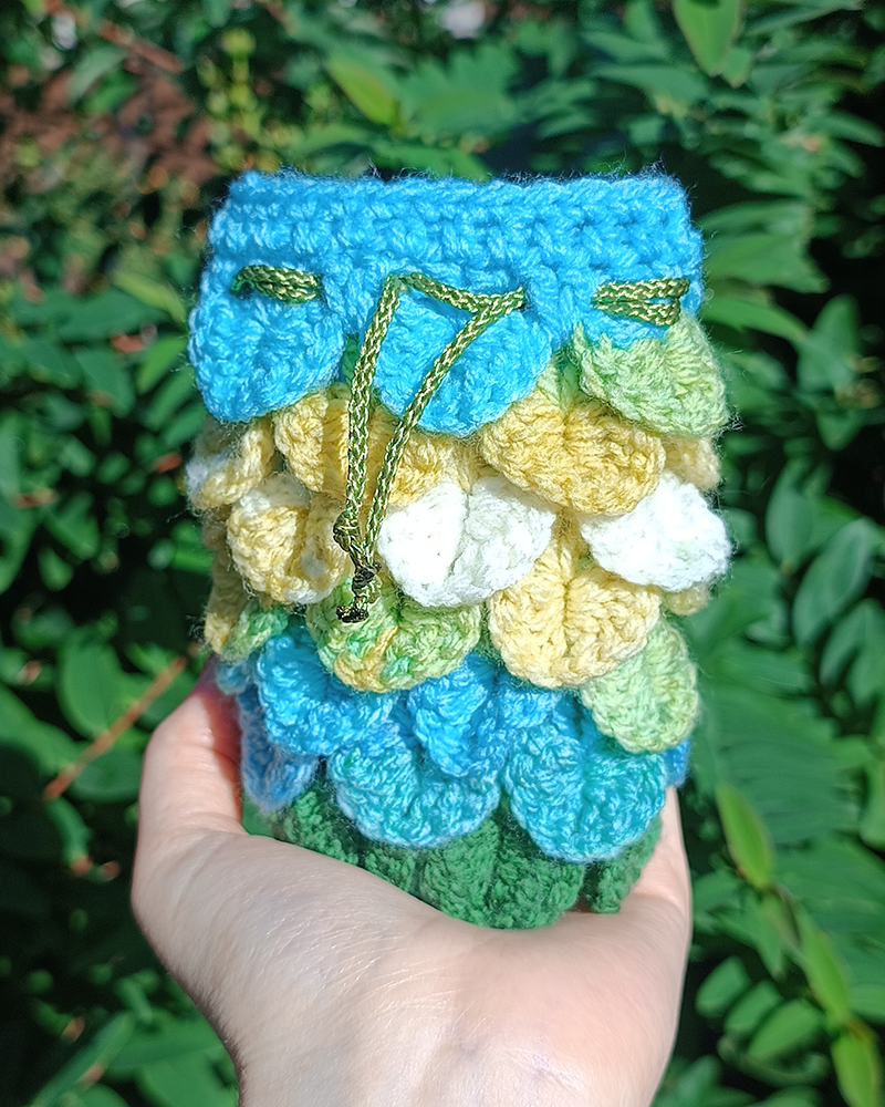 Small dragon scale dice drawstring bag