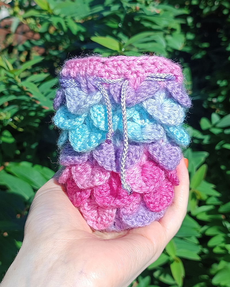 Small dragon scale dice drawstring bag