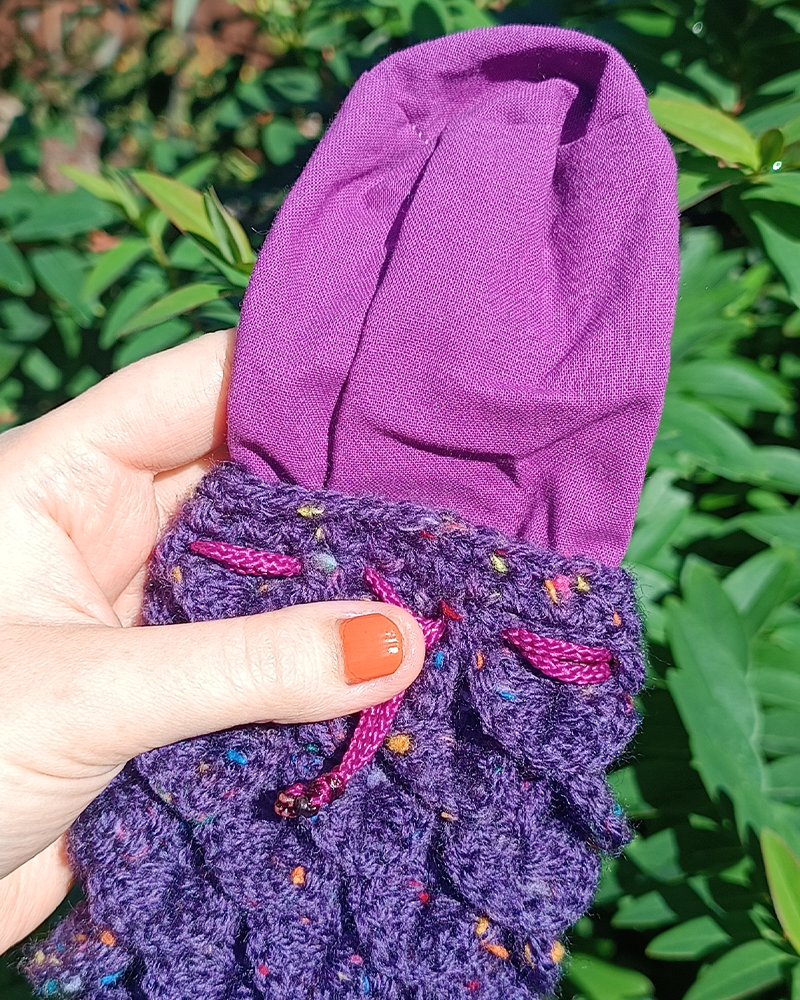 Small dragon scale dice drawstring bag