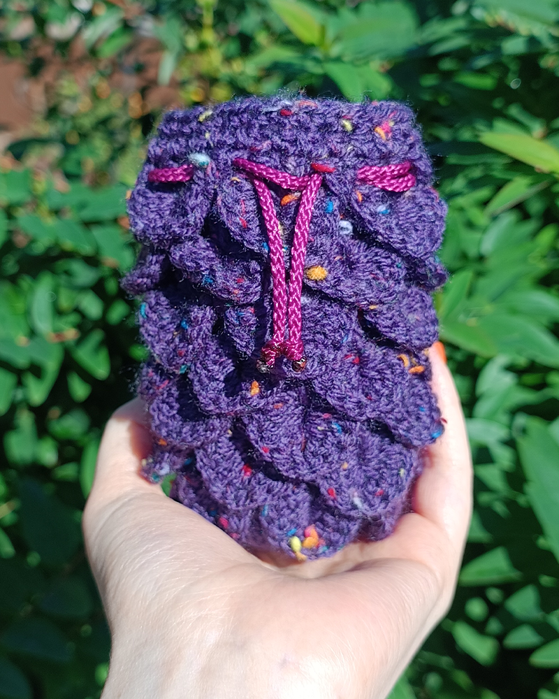 Small dragon scale dice drawstring bag