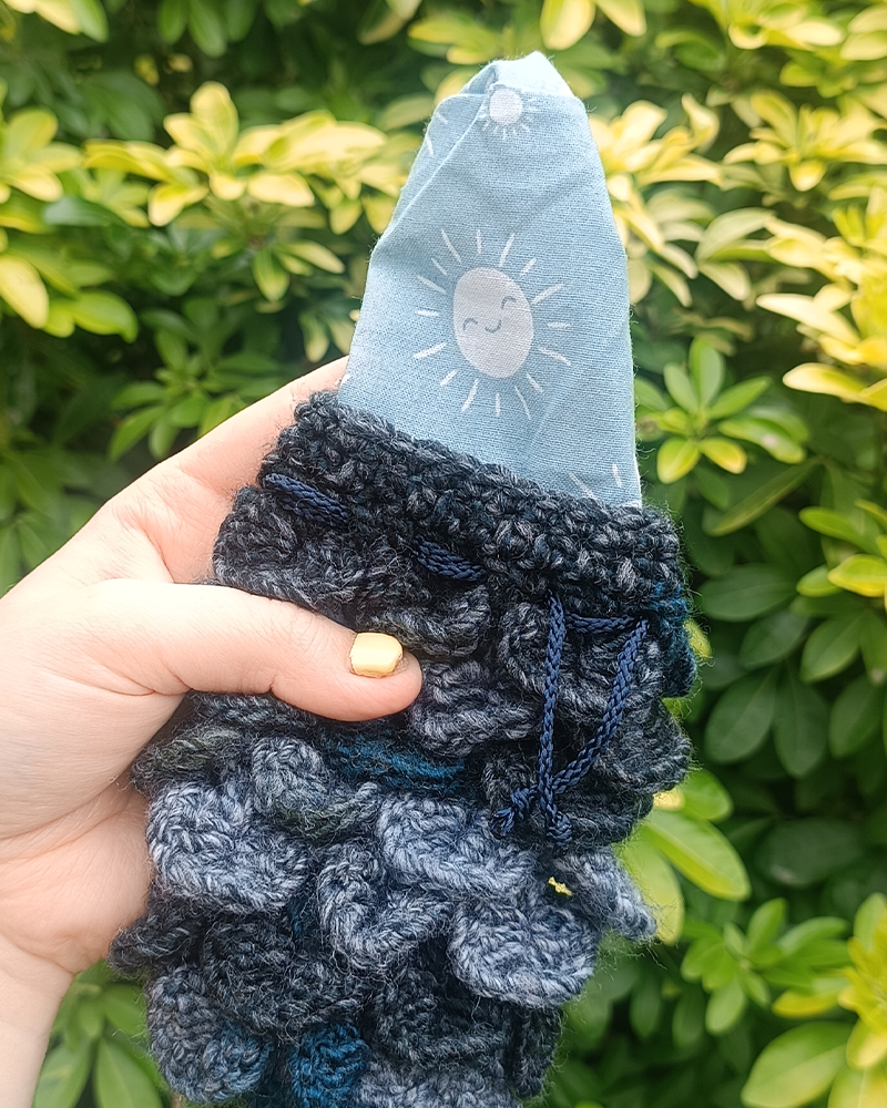 Small dragon scale dice drawstring bag