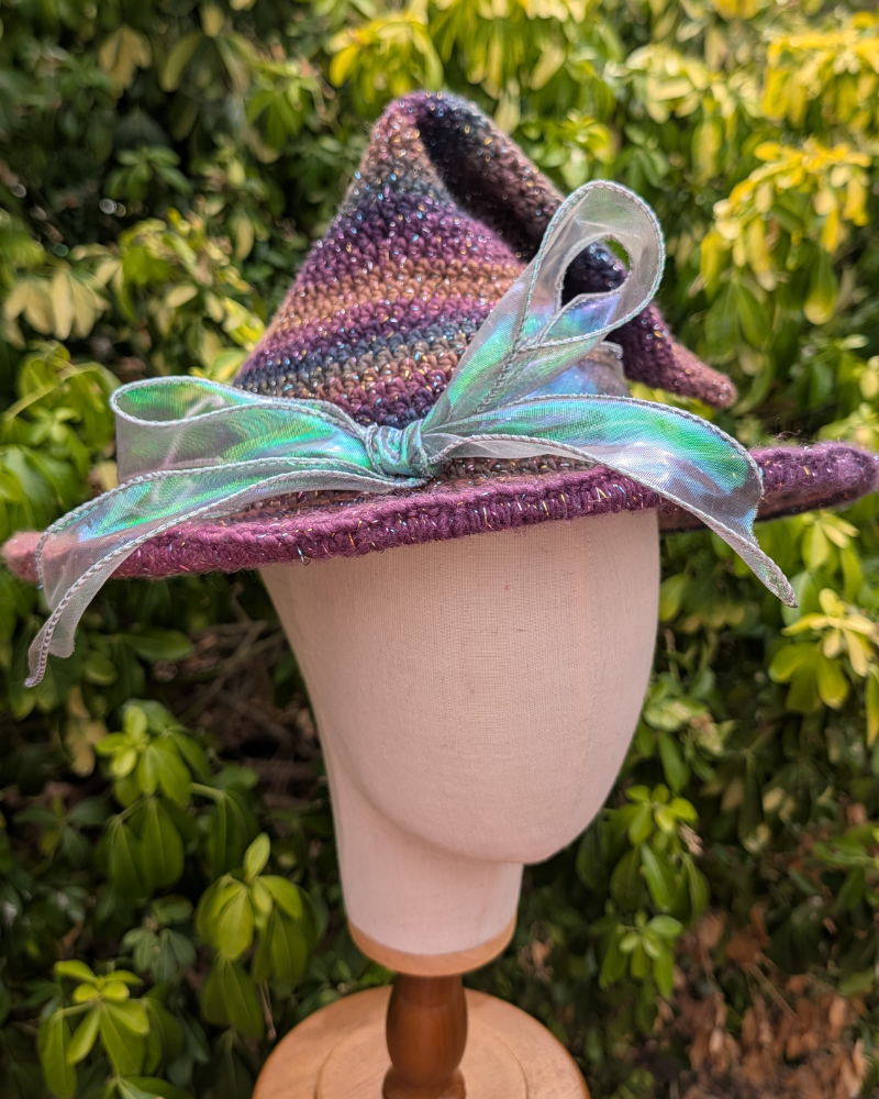Dark kaleidoscope witch hat