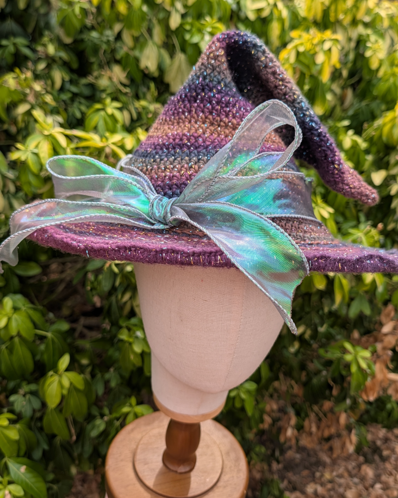 Dark kaleidoscope witch hat