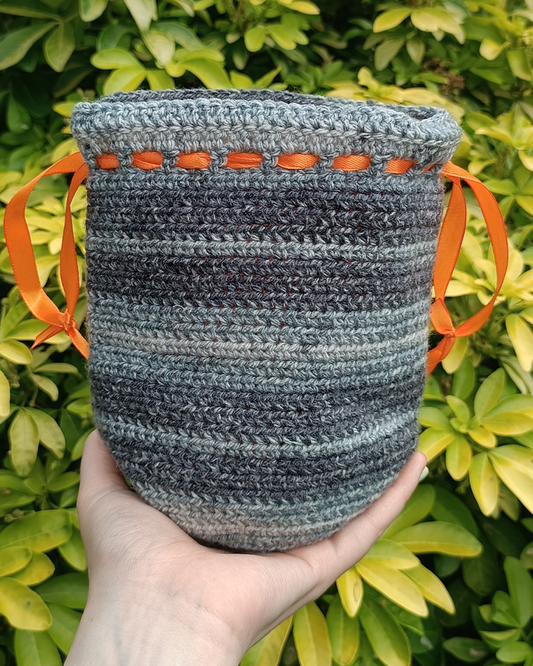 Medium dice drawstring bag