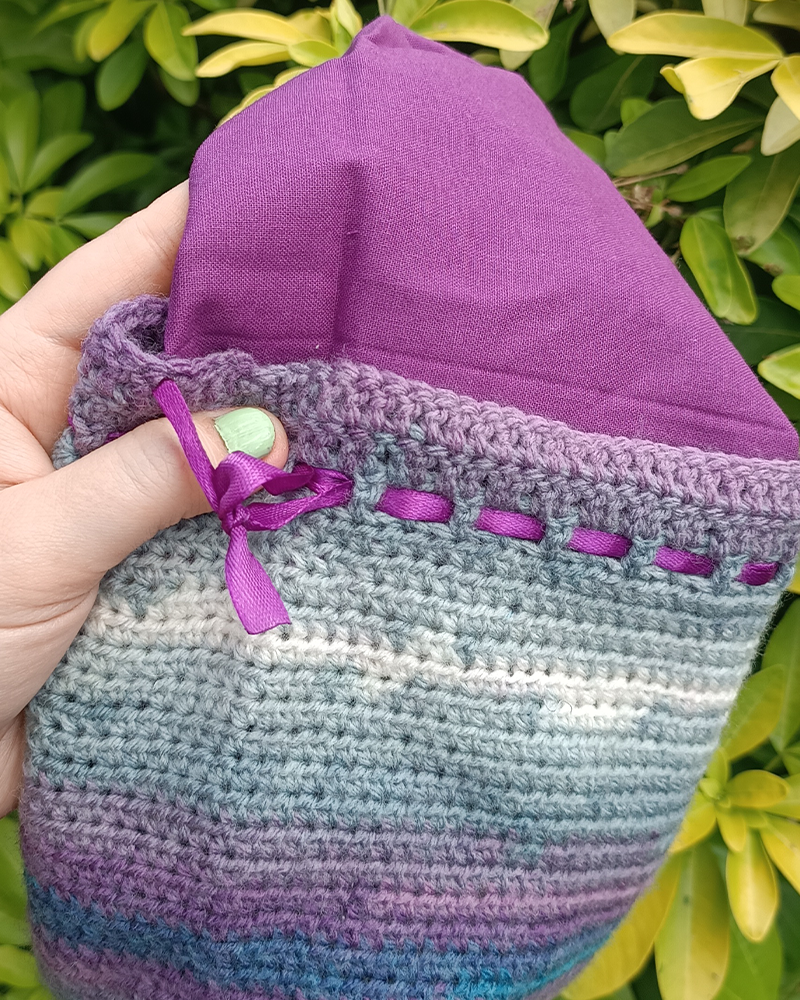 Medium dice drawstring bag