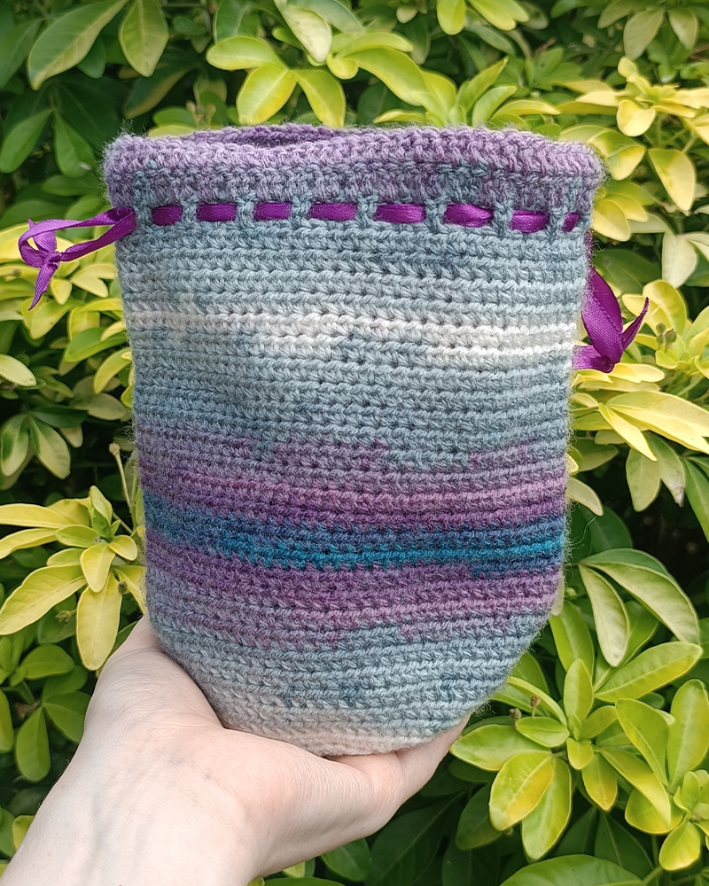 Medium dice drawstring bag